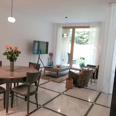 The Executive - Kirchberg Apartman Luxemburg